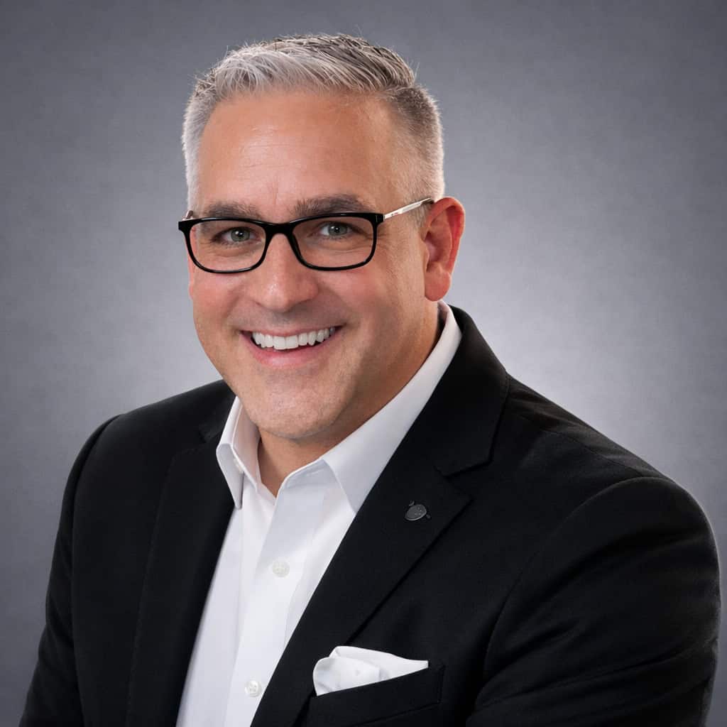 Headshot of Daniel Lalonde, COO of Red Leaf Wellness Edmonton