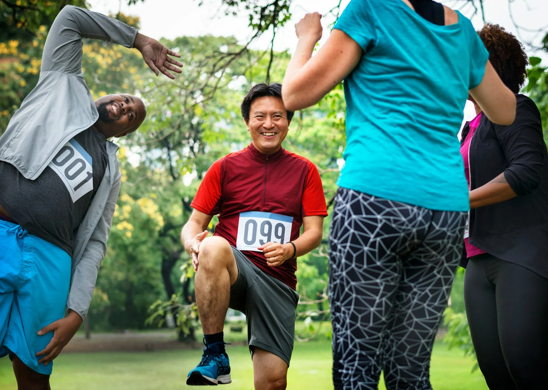 photo runners enjoying the top benefits of acupuncture